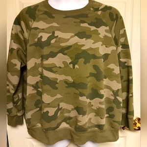 Old Navy Camo Sweatshirt Nwot